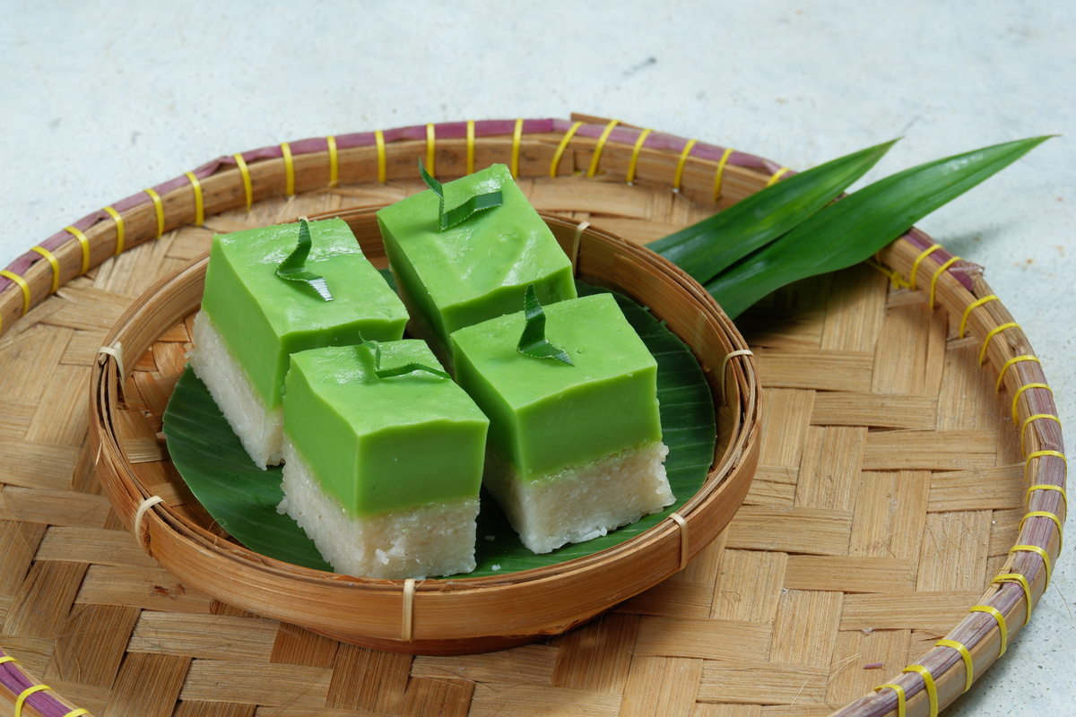 Talam ketan pandan (Kuih talam) or Kuih Seri Muka or Pandan coconut layered cake.